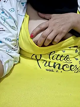 mnbvcxzqwertyuiop1235 online show from 04-13-26, 07:52