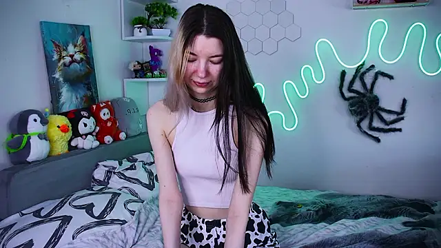 Emmie shy online show from 03-07-26, 12:24