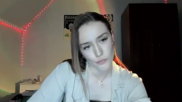 tinyglow online show from 12-04-25, 04:59