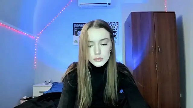 tinyglow online show from 12-15-25, 02:27