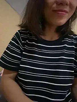 Snapshot of Trangbabylove chatting on 07-10-26, 03:33 Trangbabylove online show from 07-10-26, 03:33
