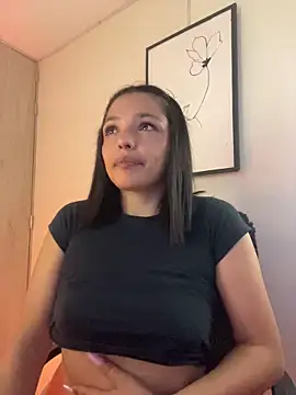 LaraDanverss online show from 04-14-26, 08:37