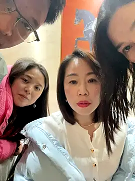 Snapshot of xiaoling2358 chatting on 12-19-25, 01:18 xiaoling2358 online show from 12-19-25, 01:18