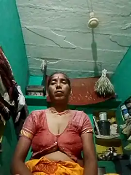 Snapshot of Xx_savita chatting on 06-17-26, 10:54 Xx savita online show from 06-17-26, 10:54