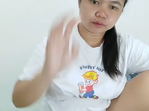 Snapshot of Sweetbigtits_69 chatting on 11-26-25, 05:14 Sweetbigtits 69 online show from 11-26-25, 05:14