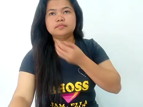 Snapshot of Sweetbigtits_69 chatting on 02-06-26, 05:12 Sweetbigtits 69 online show from 02-06-26, 05:12