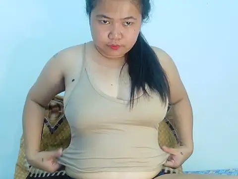 Snapshot of Sweetbigtits_69 chatting on 02-10-26, 05:33 Sweetbigtits 69 online show from 02-10-26, 05:33