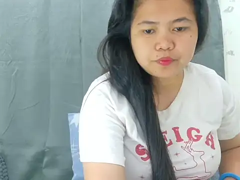 Snapshot of Sweetbigtits_69 chatting on 02-21-26, 05:30 Sweetbigtits 69 online show from 02-21-26, 05:30