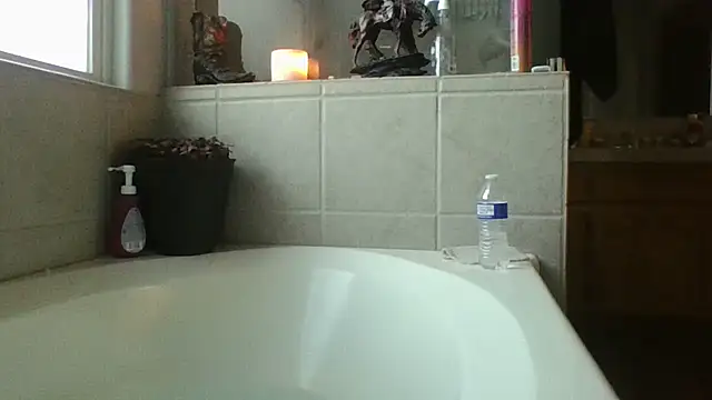 Snapshot of anitabonghit chatting on 07-11-26, 01:03 anitabonghit online show from 07-11-26, 01:03