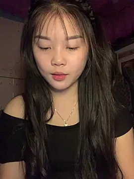 Snapshot of Baa-bee22 chatting on 02-21-26, 02:56 Baa-bee22 online show from 02-21-26, 02:56