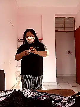 CUTE-LOVE-SWEETS online show from 02-01-26, 04:11