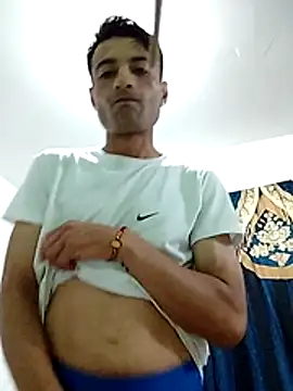 Snapshot of noah77_ chatting on 11-26-25, 02:01 noah77 online show from 11-26-25, 02:01