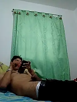 Snapshot of noah77_ chatting on 03-17-26, 01:58 noah77 online show from 03-17-26, 01:58