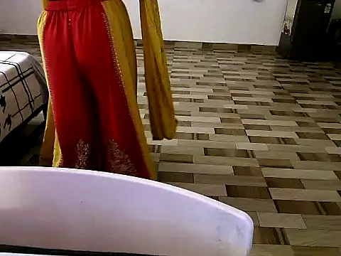 raveena hot online show from 05-09-26, 08:25