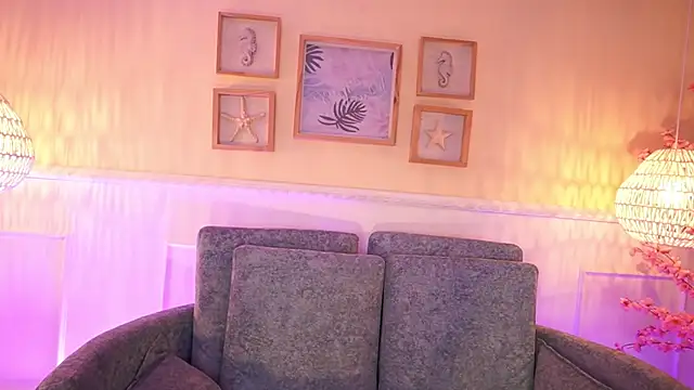 MeganLowell online show from 02-06-26, 07:06