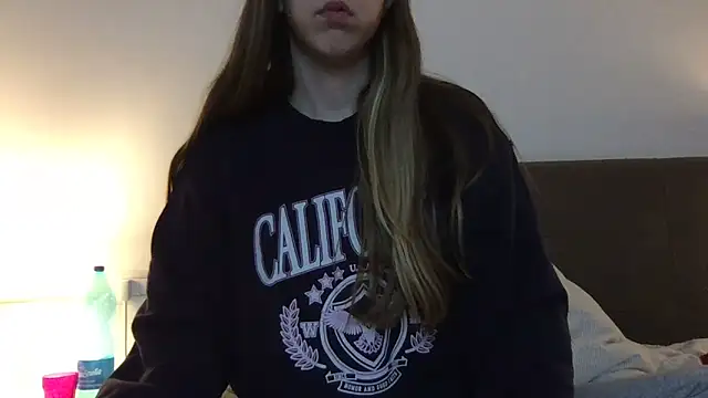 Martimartinaxx online show from 03-24-26, 08:14