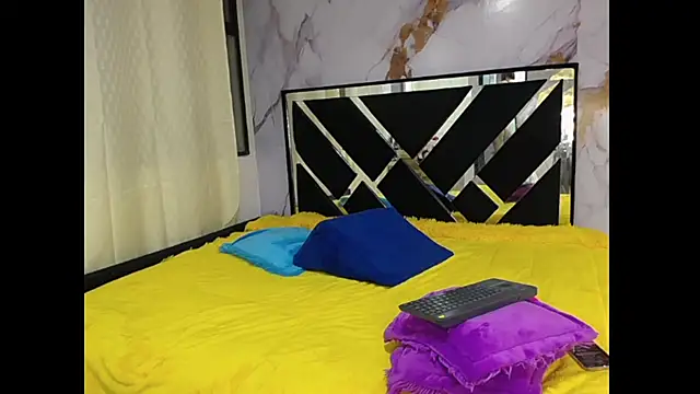 AmbarSxxx online show from 04-07-26, 03:29