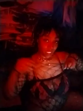 Snapshot of VenezuelaLuxeNoir chatting on 03-18-26, 08:17 VenezuelaLuxeNoir online show from 03-18-26, 08:17