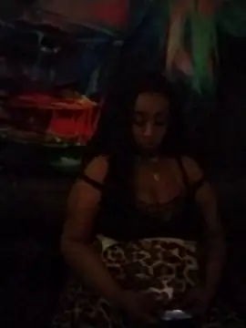 Snapshot of VenezuelaLuxeNoir chatting on 03-25-26, 07:03 VenezuelaLuxeNoir online show from 03-25-26, 07:03