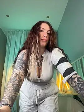 Snapshot of Tattitude_ chatting on 06-02-26, 06:59 Tattitude online show from 06-02-26, 06:59
