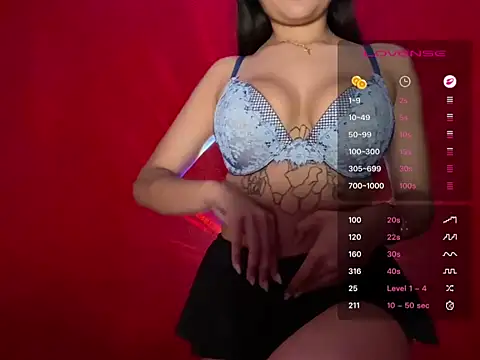 reinaass online show from 05-17-26, 05:27