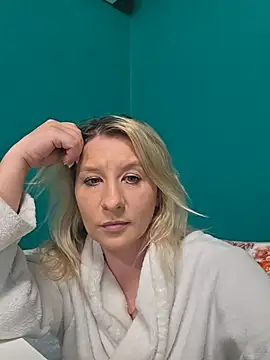 KaylinJan online show from 05-21-26, 04:08