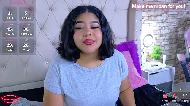 Amanda Mooree online show from 04-18-26, 03:54