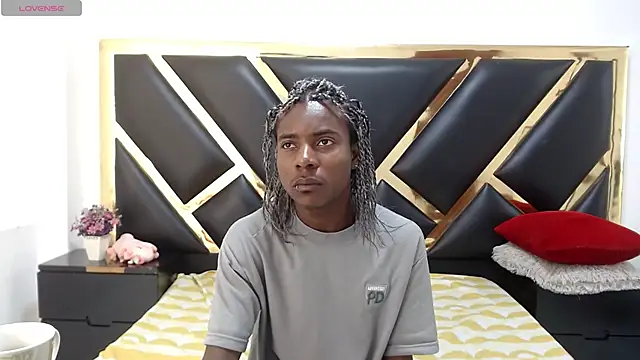 NoahJhonson69 online show from 06-03-26, 12:19