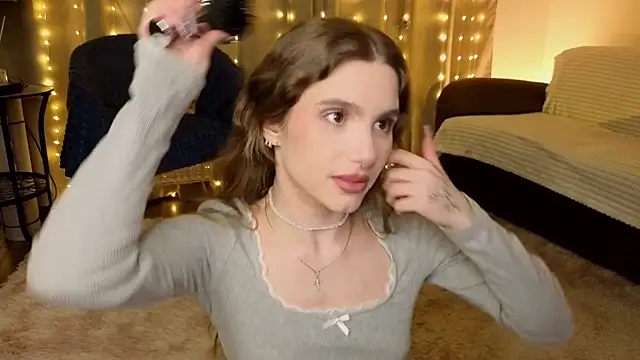 RozanneJordan online show from 04-12-26, 05:18