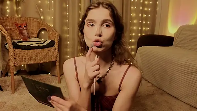 Snapshot of RozanneJordan chatting on 07-03-26, 07:20 RozanneJordan online show from 07-03-26, 07:20