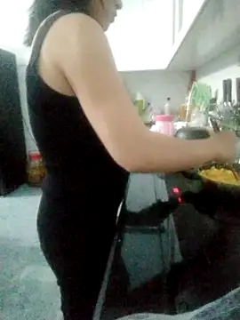 Snapshot of alibaba3x chatting on 03-17-26, 11:24 alibaba3x online show from 03-17-26, 11:24