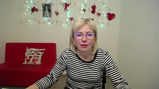 LaurenWishy online show from 02-14-26, 05:37