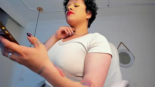 Alaska deluxe online show from 03-09-26, 01:53