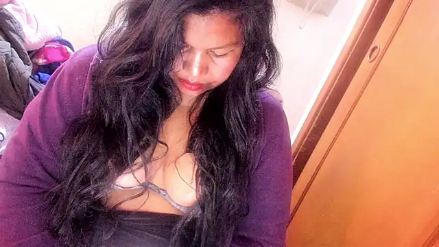 ebonycamelia online show from 05-25-26, 08:26