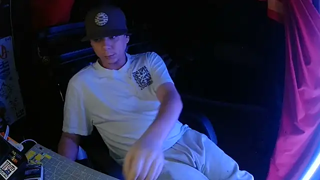 Bowerboi online show from 11-26-25, 09:21