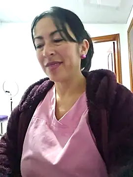 Snapshot of JustSamantha_ chatting on 04-18-26, 10:52 JustSamantha online show from 04-18-26, 10:52