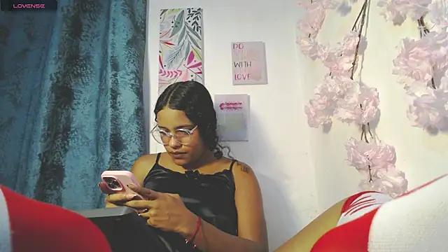 chleo rosse online show from 01-05-26, 05:27