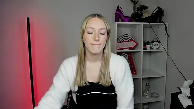 EvelynBlond online show from 03-23-26, 01:26