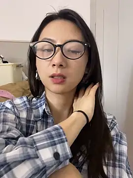 Jinmi125216 online show from 04-15-26, 10:32