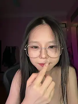 Kiee-lee online show from 07-21-26, 04:31