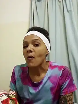 Snapshot of Cadence28 chatting on 05-08-26, 02:00 Cadence28 online show from 05-08-26, 02:00