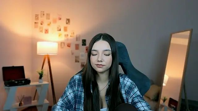 Vexorine online show from 04-17-26, 07:17