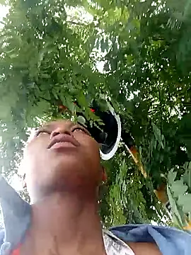 Sweethoneypot25 online show from 03-04-26, 09:37