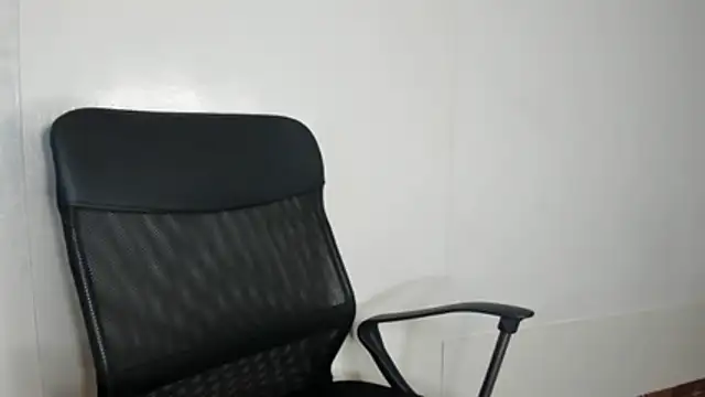 Snapshot of kira-stormm chatting on 03-09-26, 09:30 kira-stormm online show from 03-09-26, 09:30