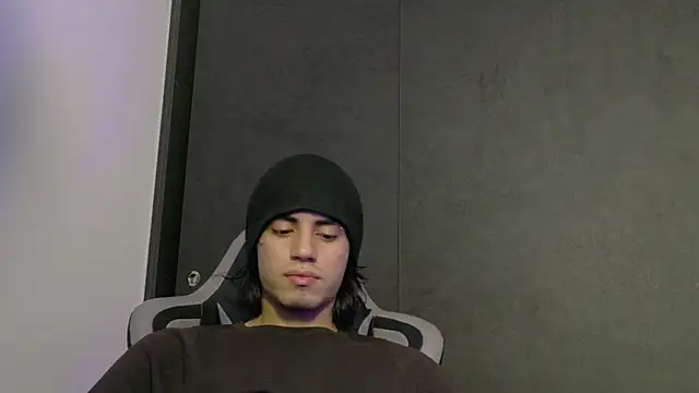 eren jeager online show from 07-16-26, 01:33
