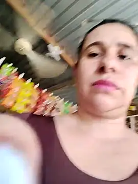 MIA-LARIOS online show from 05-10-26, 03:06
