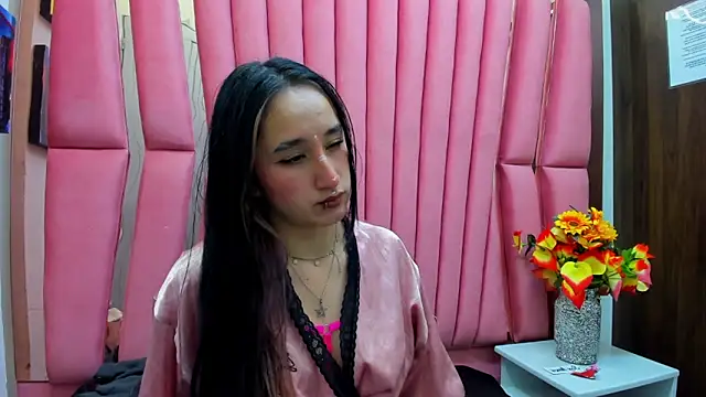 CharlotteStuart online show from 03-31-26, 02:57