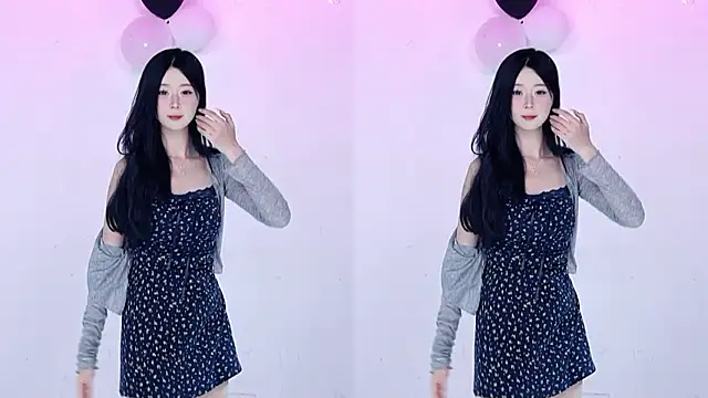 Snapshot of CM---002 chatting on 03-02-26, 01:30 CM---002 online show from 03-02-26, 01:30