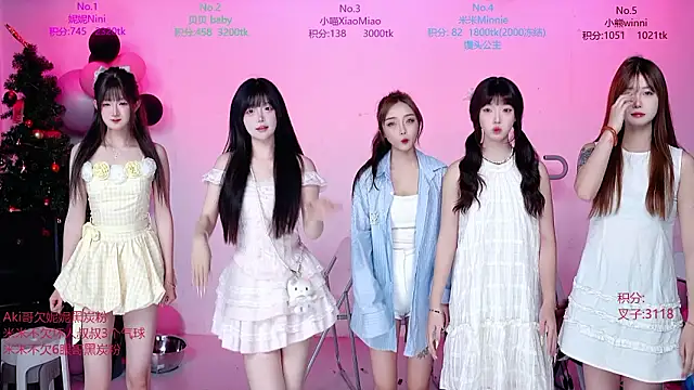 Snapshot of CM---002 chatting on 03-26-26, 01:44 CM---002 online show from 03-26-26, 01:44