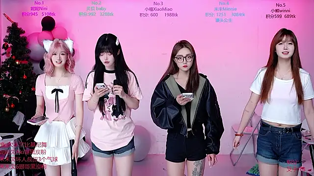 Snapshot of CM---002 chatting on 03-29-26, 02:00 CM---002 online show from 03-29-26, 02:00